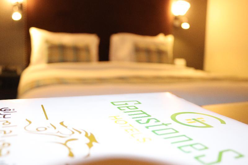 Buraq Hotel Дубай Екстериор снимка