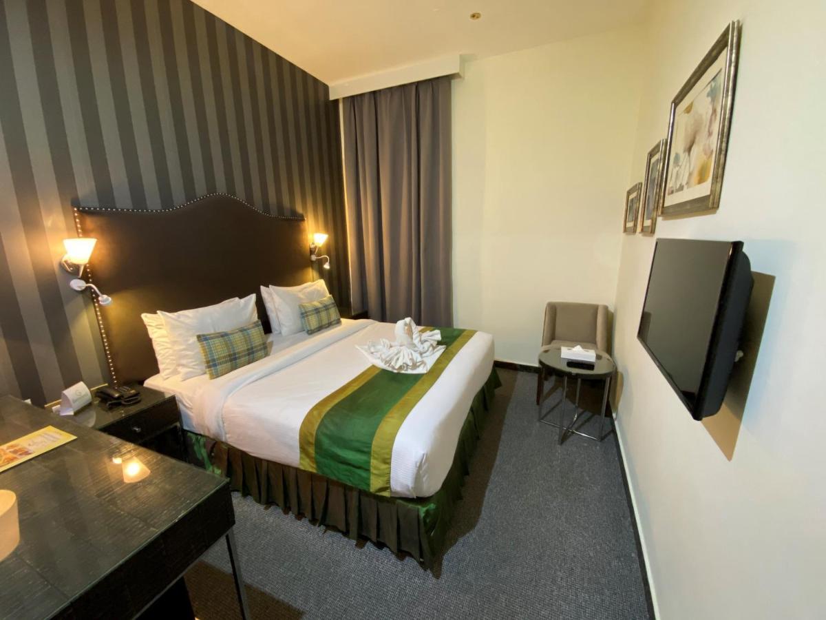 Buraq Hotel Дубай Екстериор снимка
