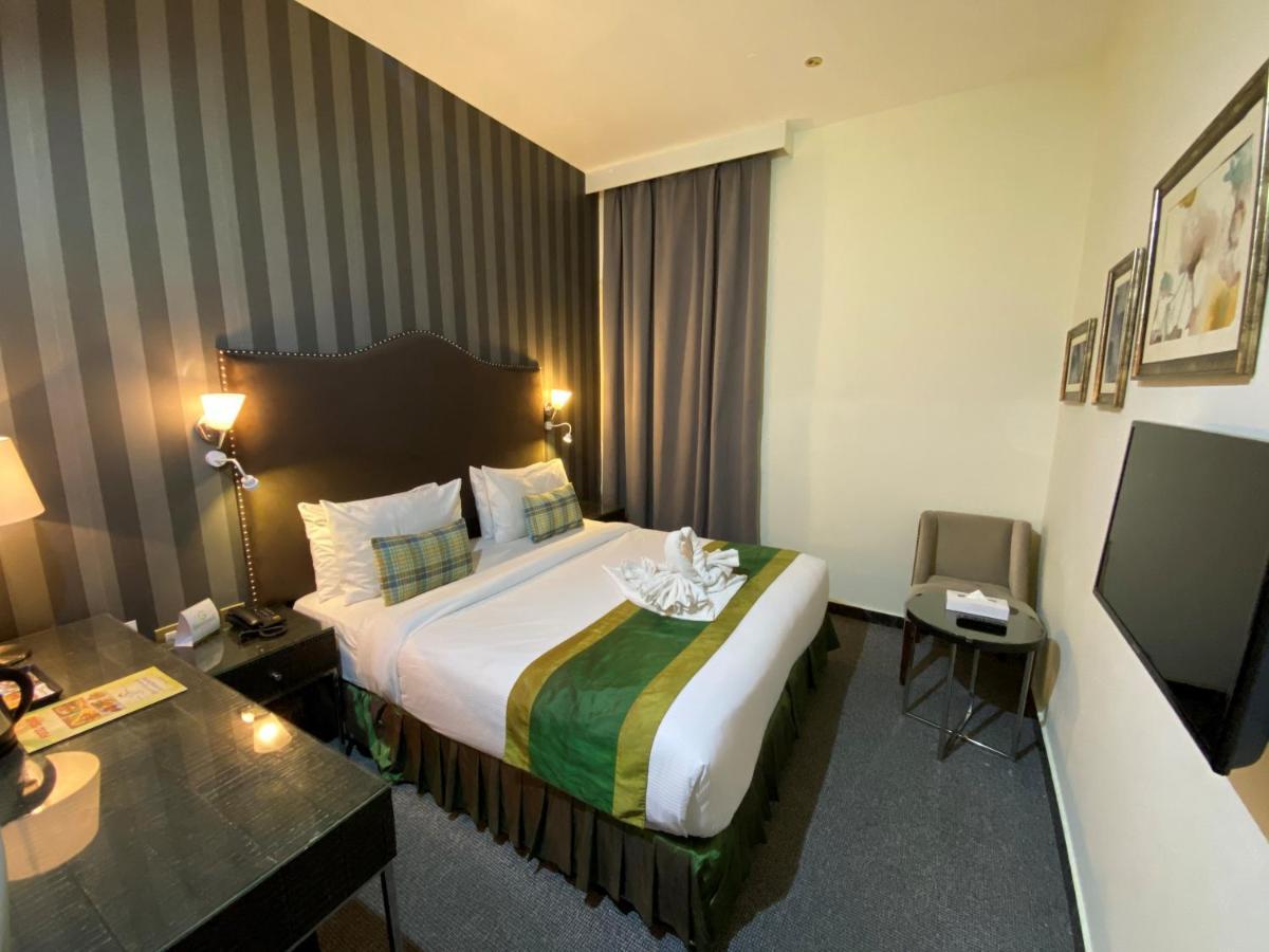 Buraq Hotel Дубай Екстериор снимка